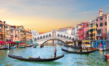 Beautiful Tourist Destinations in Italy Travel Guide